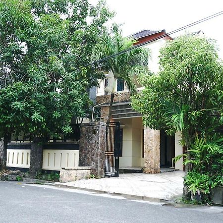 Green Surabaya Homey Εξωτερικό φωτογραφία