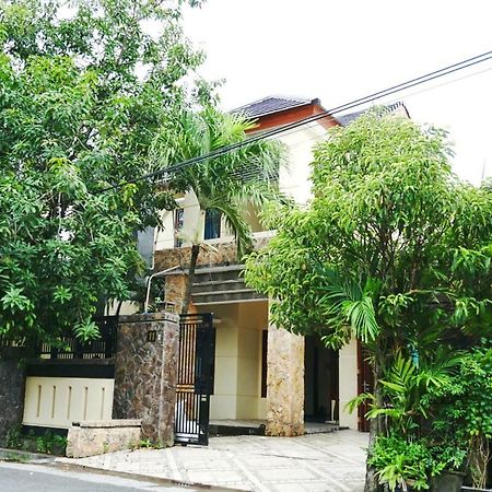 Green Surabaya Homey Εξωτερικό φωτογραφία