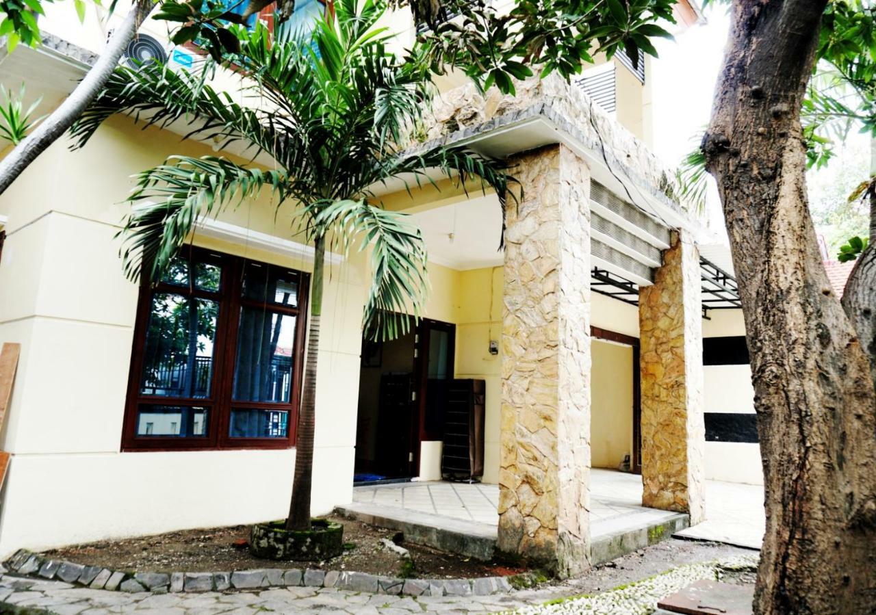 Green Surabaya Homey Εξωτερικό φωτογραφία